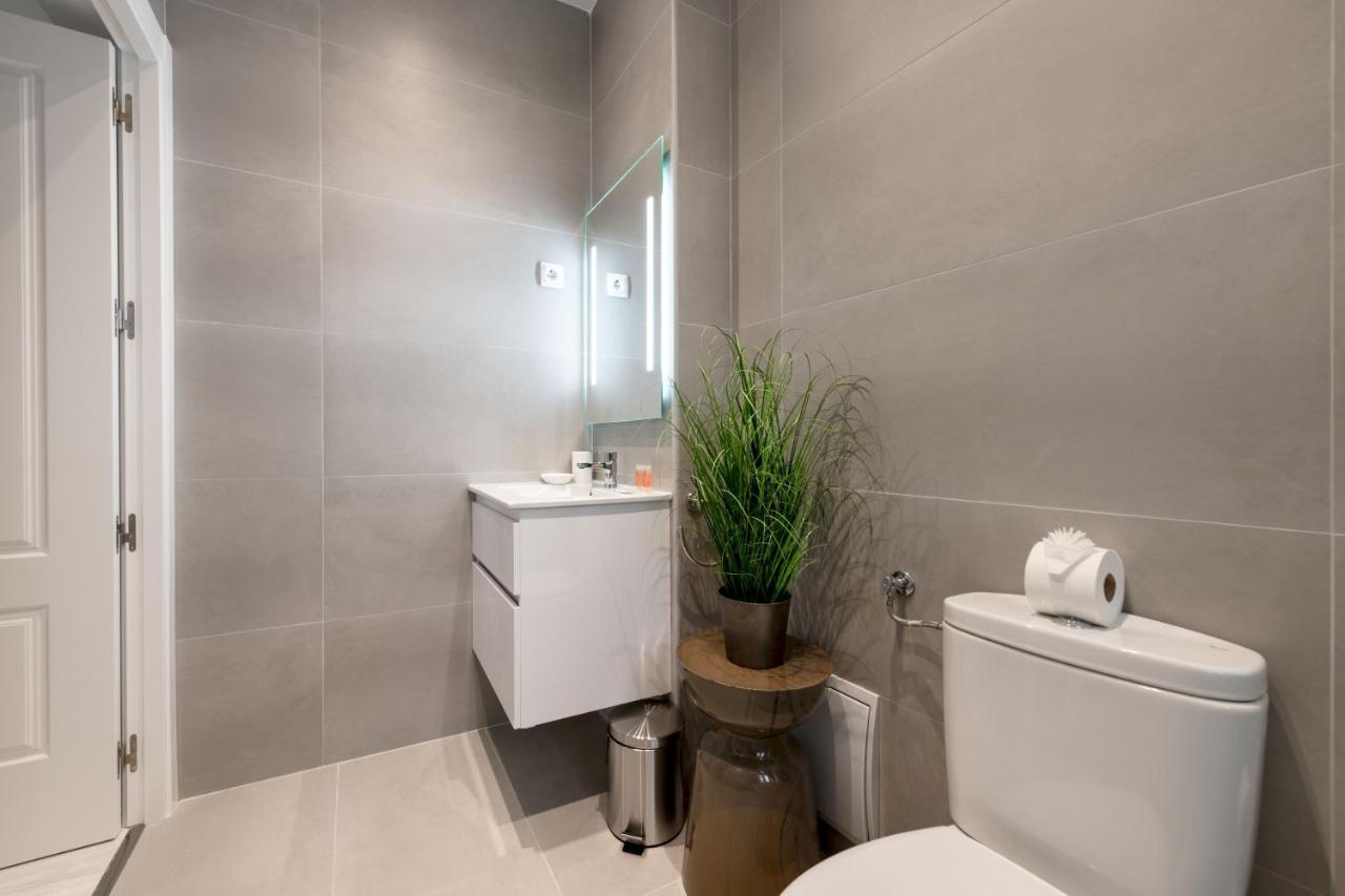 1 Bedroom 1 Bathroom- Lavapies- Minty Stay- Ave Maria Madrid Kültér fotó